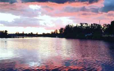 Sunset on the Ruskin Inlet