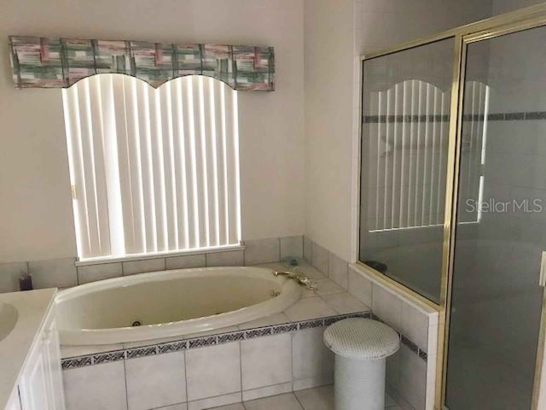 His & Her Sinks with Jacuzzi Tub and separate Shower