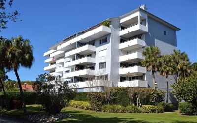 Top 5th and 6th floor end unit Penthouse overlooking Manatee River, Regatta Pointe Marina and Palmet