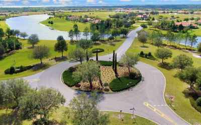 Lake Toscana Roundabout