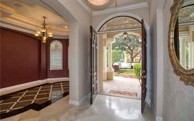 Front entry into foyer