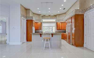 This kitchen is IMMACULATE!!