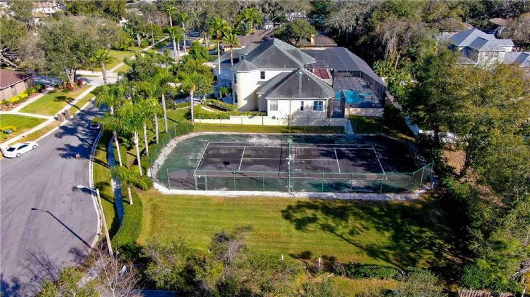 This tennis court is your very own PRIVATE one!