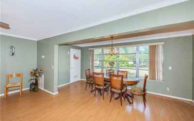 Dining Room or can be used as bonus room