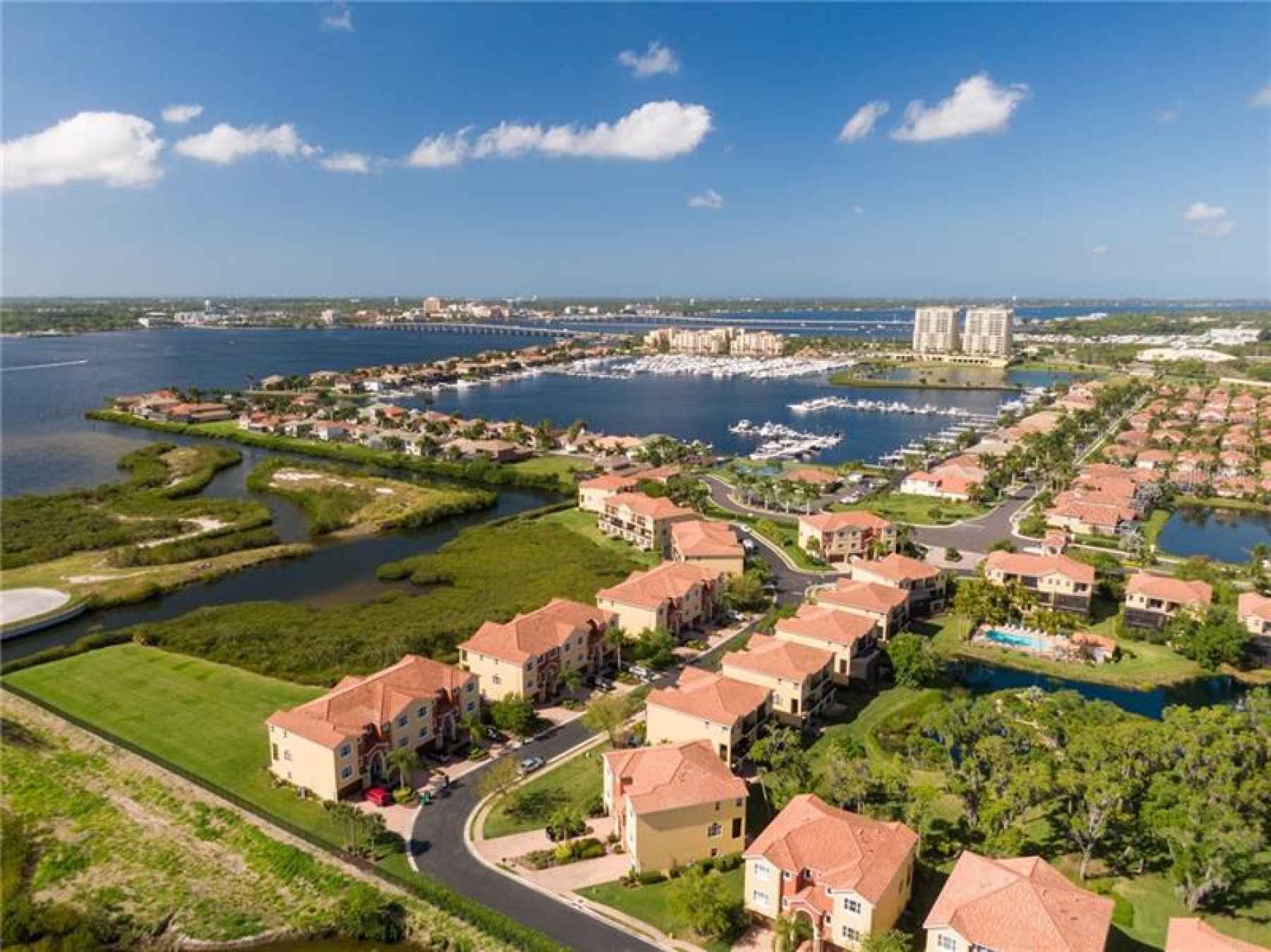 The townhome is located new docks and Manatee Bay