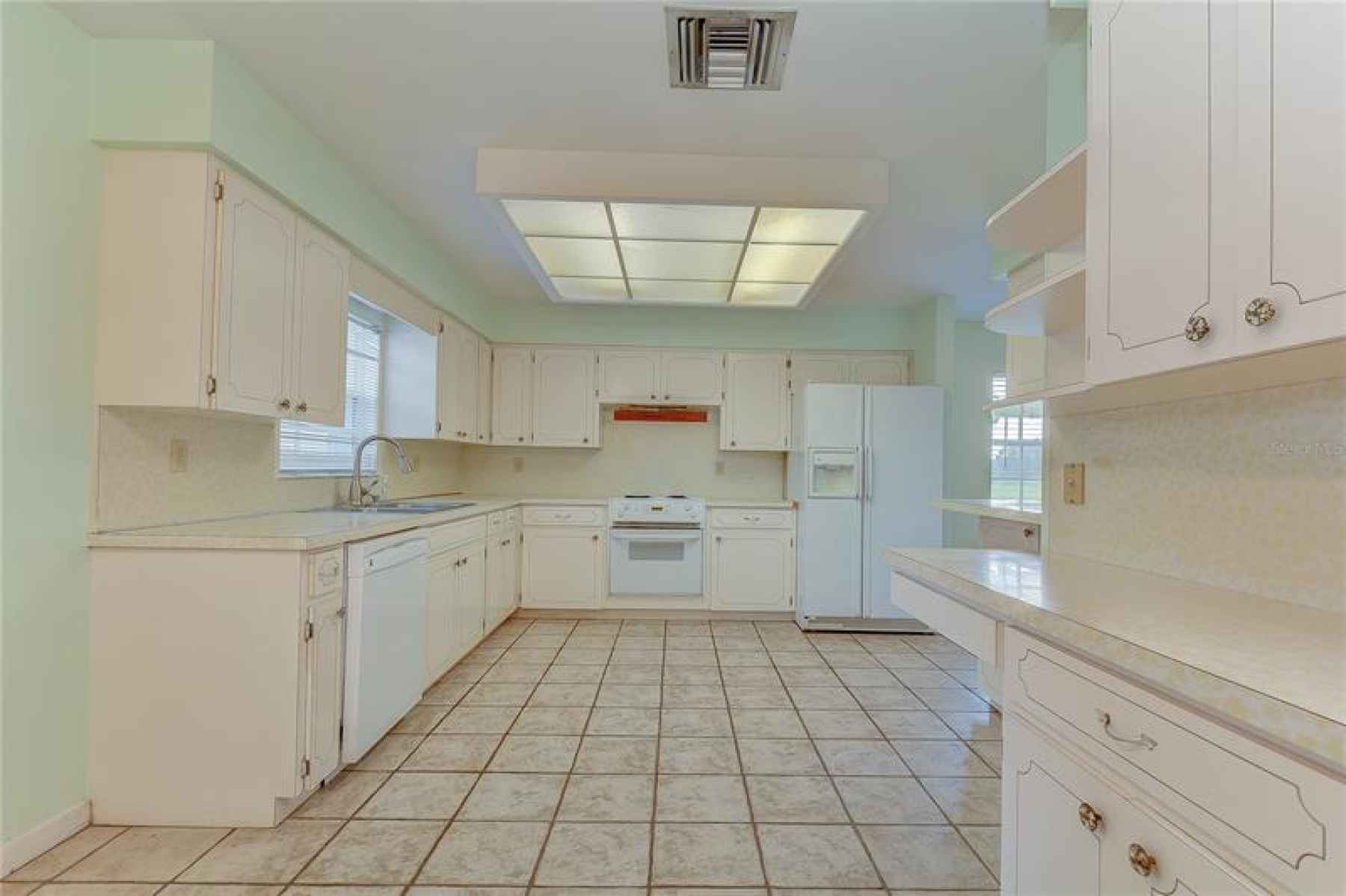 The chef in the family is sure to fall in love with this kitchen!