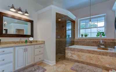 Jetted tub and walk-in shower!