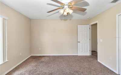 This 4th bedroom would make a great guest space.