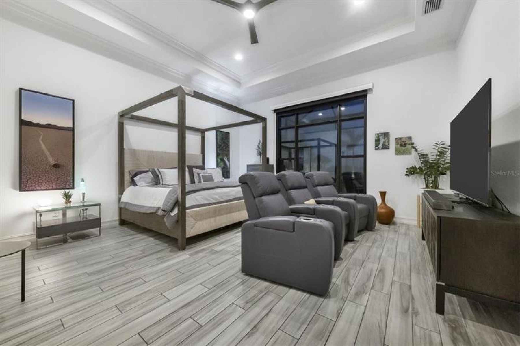 Oversized Bedroom 4 flexible as a Bonus Room