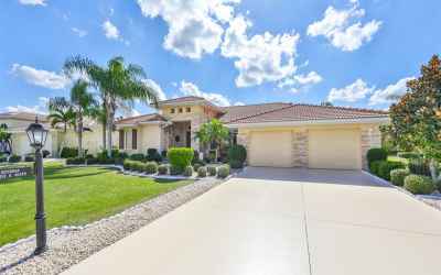 Meticulsly landscaped, large lot, tile roof.  This home has so much to offer.