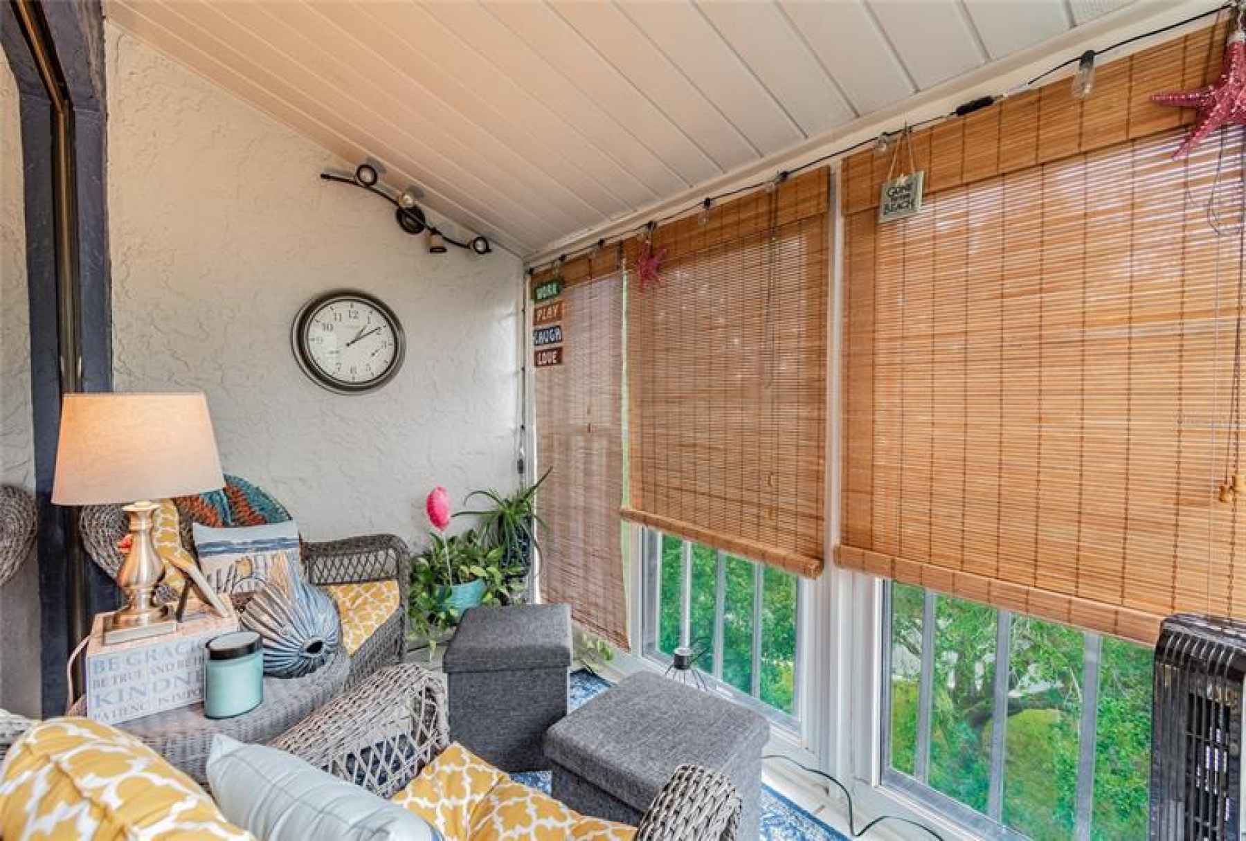 Enclosed Porch (off Living room)