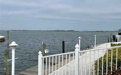 140 foot sea wall and a 28,000 pound boat lift, deep water and no bridges to the Intracoastal Waterw