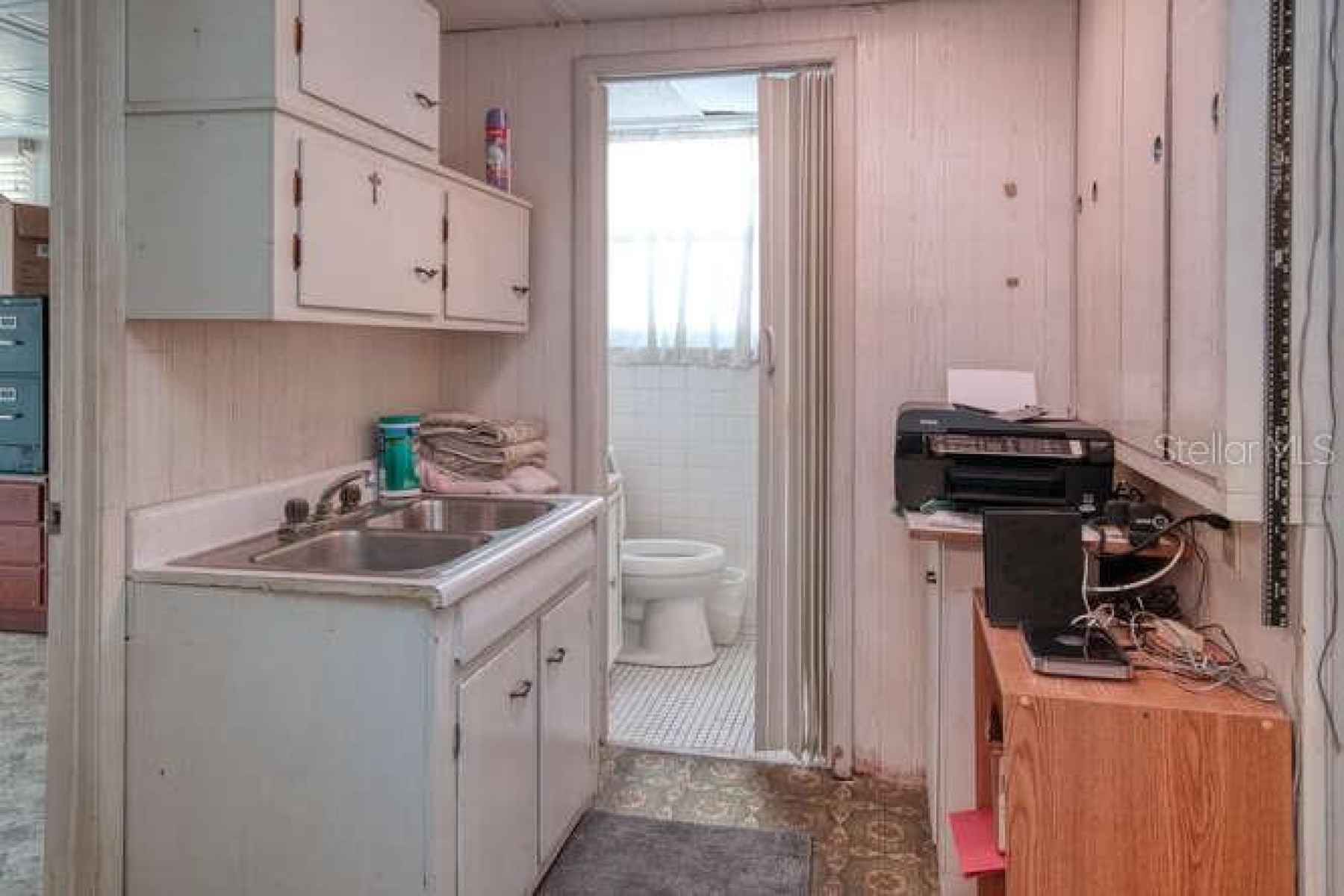 Bathroom / kitchenette by Bedroom 3