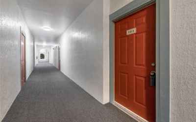 Hallway/Exterior Front door