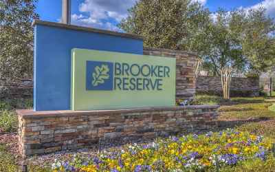 Located in the gated Brooker Reserve community!