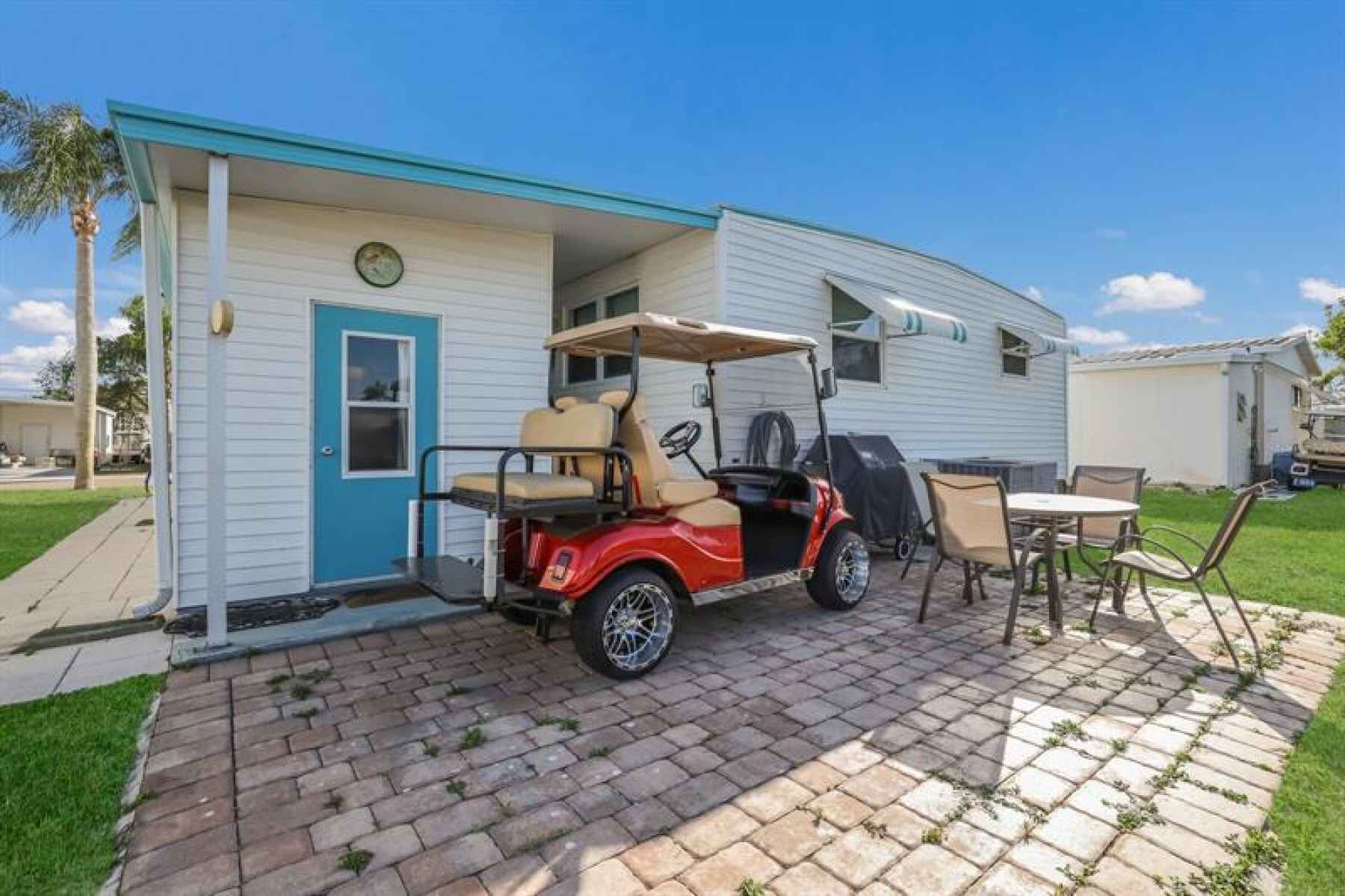 Golf cart does not convey with the home.