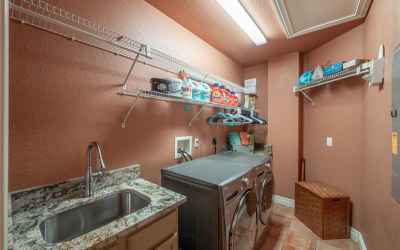 Large Laundry Room w/Wet Sink!