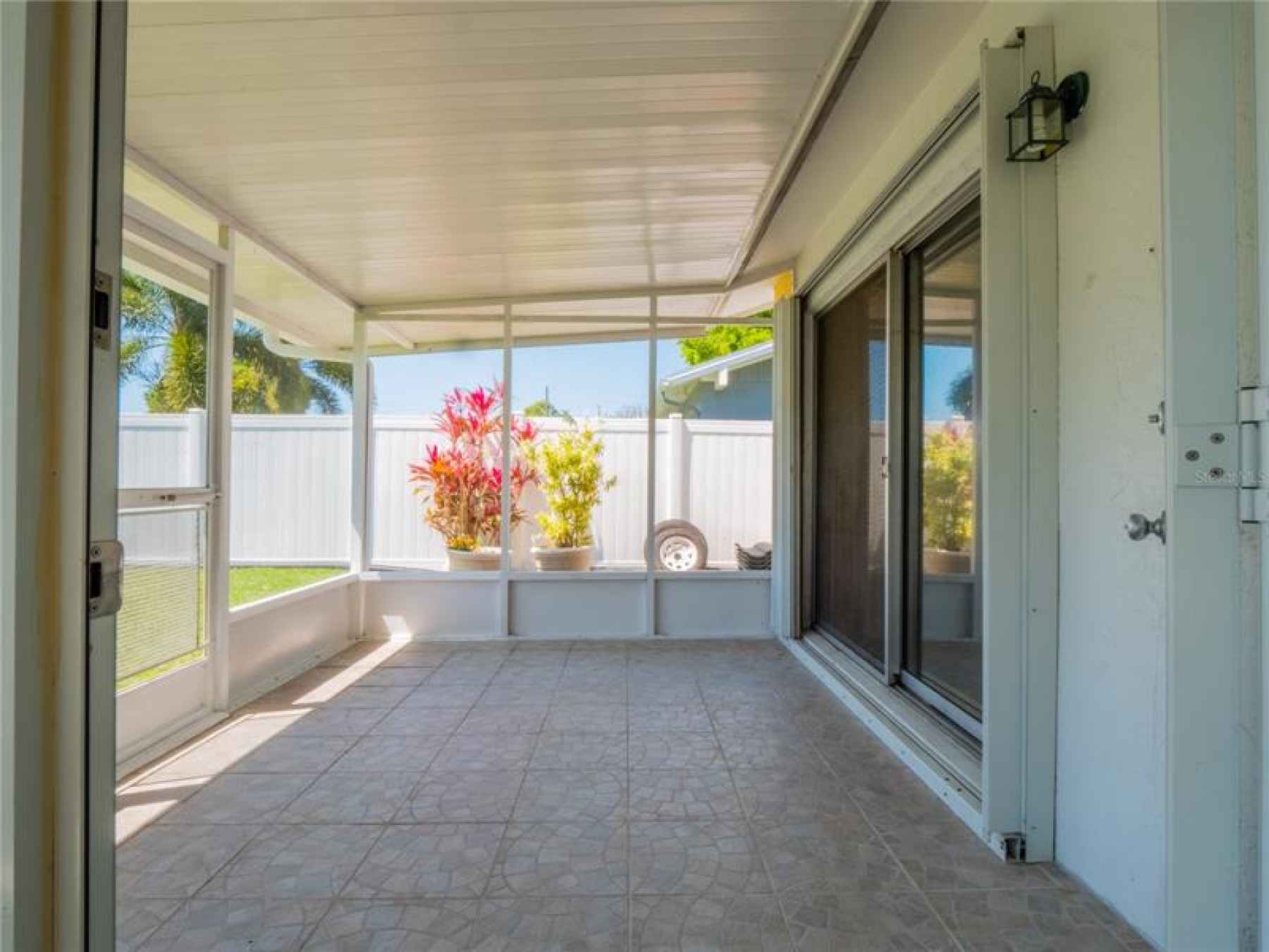 Screened in porch off of Florida room