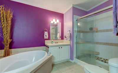 LARGE WALK-IN SHOWER & TUB TO SOAK IN!