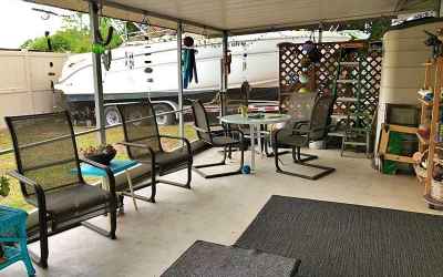 Screened patio with plenty of space for entertaining.