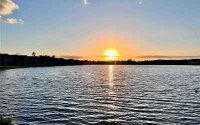 Stunning sunset on the lake